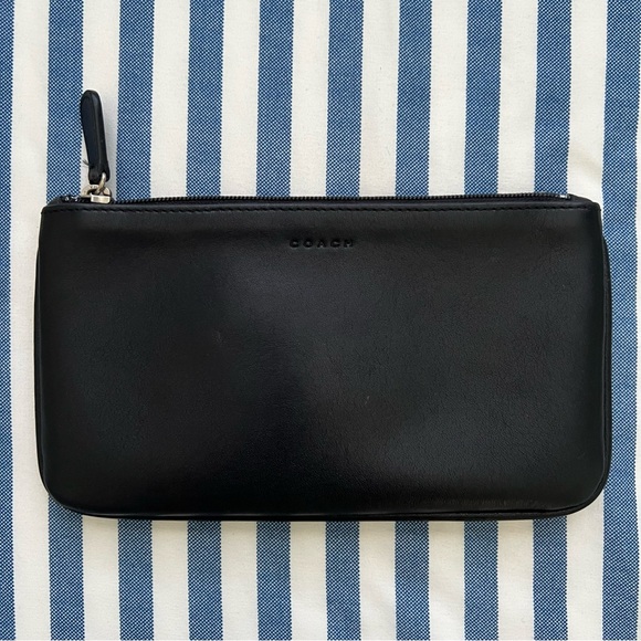 Coach Black Leather Women’s Clutch - Picture 1 of 6